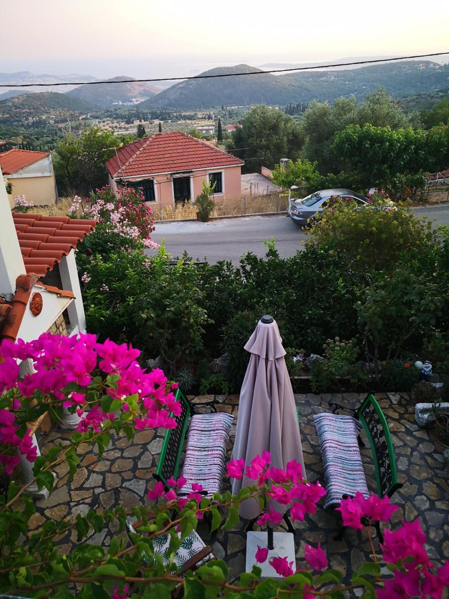 Dimitra'S Great View Apartment Dilináta Exteriör bild